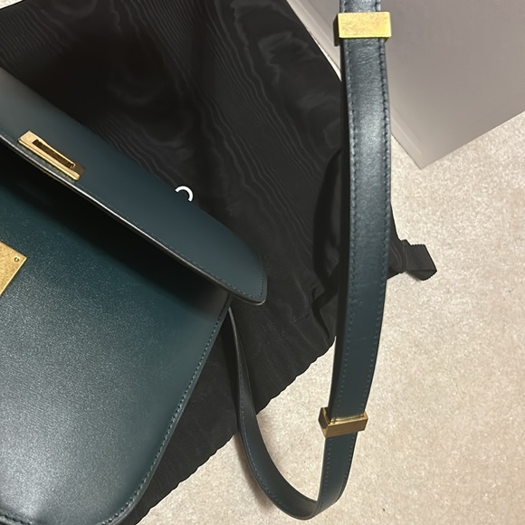 CELINE CLASSIC BOX BAG, MEDIUM SIZE (the bigger version) - Picture 11 of 12
